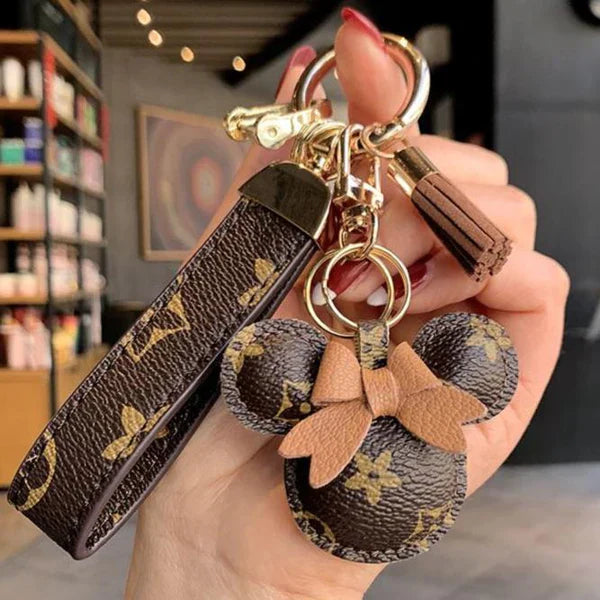 Luxury Keychain – Elegant Designer-Inspired Charm for Bags & Keys
